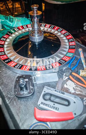 La roue de roulette du Casino est en cours d'entretien, Las Vegas Banque D'Images