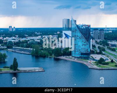 Riga ville en Lettonie, photo aérienne drone Banque D'Images