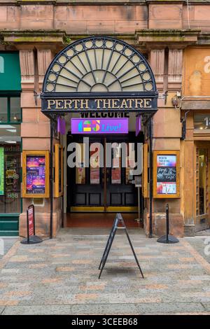 Perth Theatre Entrance, High Street, Perth, Perth et Kinross, Écosse, ROYAUME-UNI Banque D'Images