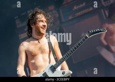 19 juin 2025 : Joel O'Keeffe d'Airbourne se produit au festival Hellfest Open Air à Clisson Banque D'Images