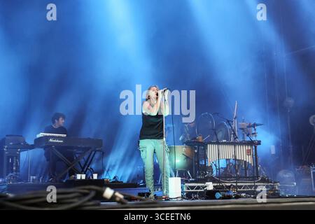 Brecon Beacons, pays de Galles, Royaume-Uni. 17 août 2025. Beth Gibbons se produit au Green Man Festival le dimanche 17 août. Photo : Jill O'Donnell/Alamy Live News crédit : Jill ODonnell/Alamy Live News Banque D'Images