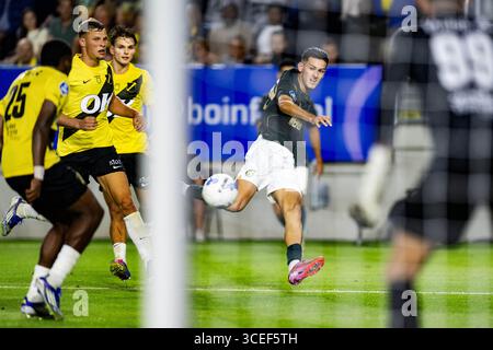 Sittard, pays-Bas. 17 août 2025. BREDA, 17-08-2025, Rat Verlegh Stadium, saison 2025/2026, football néerlandais Eredivisie, match entre NAC Breda et Fortuna Sittard, la photo montre Justin Hubner, joueur de Fortuna Sittard crédit : Pro Shots/Alamy Live News Banque D'Images