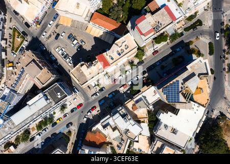 Vue aérienne de la zone urbaine à Réthymnon, Crète avec grille Banque D'Images