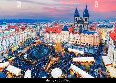 Prague, République tchèque. Repubilc Marché de Noël à la place de la vieille ville. Banque D'Images