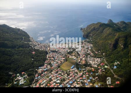Morgan Bay, Sainte-Lucie - 22 décembre 2015 : vue aérienne de Soufrière à Sainte-Lucie Banque D'Images