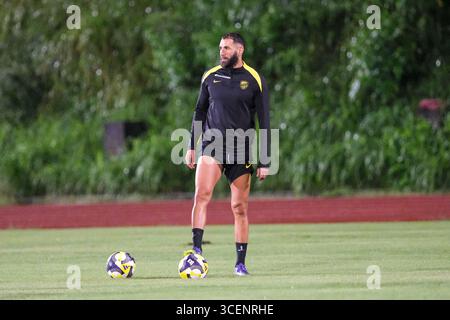 Hong Kong, Chine.18 août 2025. Al-Ittihad Club s'est entraîné à Hong Kong pour préparer le match de la Super Coupe d'Arabie saoudite au stade de Hong Kong, le 18 août 2025. Sur la photo est la star française Karim Benzema pendant l'entraînement. Crédit : Chen Yongnuo/China News Service/Alamy Live News Banque D'Images