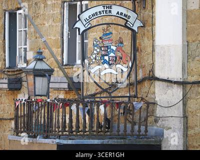 Panneau pub Ilchester Arms à Abbotsbury, Dorset Banque D'Images