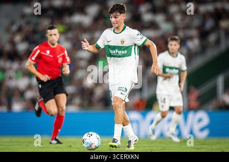Elche, Espagne, Espagne. 18 août 2025. Rodrigo MENDOZA d'Elche CF lors du match de LaLiga entre Elche CF et Real Betis Balompie à l'Estadio Manuel Martinez Valero le 18 août 2025 à Elche, Espagne. (Crédit image : © Matthieu Mirville/ZUMA Press Wire) USAGE ÉDITORIAL SEULEMENT ! Non destiné à UN USAGE commercial ! Banque D'Images
