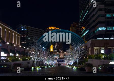 Yebisu Garden Place la nuit, Ebisu, Shibuya-ku, Tokyo, Kanto, Honshu, Japan Banque D'Images