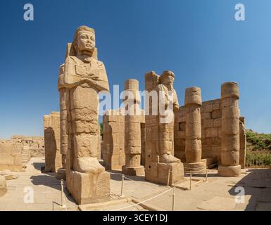 Le complexe du temple de Karnak, un important monument égyptien antique et un site historique à Louxor Banque D'Images