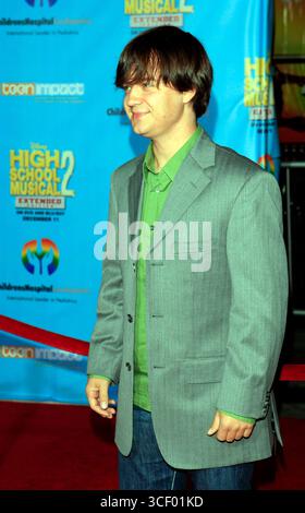 Jason Earles à la première DVD de « High School musical 2 » de Disney, qui s'est tenue au El Capitan Theatre de Los Angeles le 19 novembre 2007 Banque D'Images