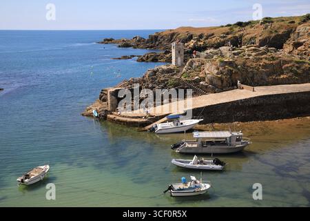 Belle vue sur le port de la meule ville dans l'île d'Yeu sur la côte atlantique de la France. Banque D'Images