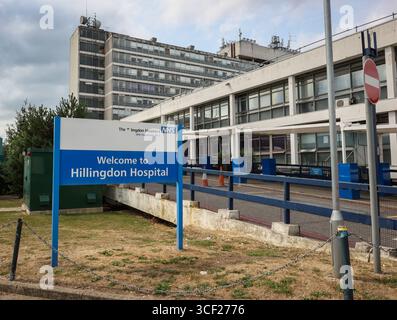 Entrée à l'hôpital de Hillingdon, Pield Heath Rd, Uxbridge, Hillingdon, Londres, Angleterre, Royaume-Uni Banque D'Images