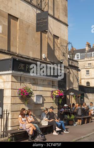 Angleterre, Somerset, Bath, Pulteney Arms Pub Banque D'Images