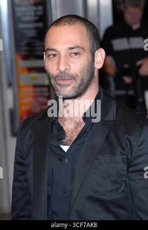 Ashraf Barhom à la première britannique de The Kingdom à l'Odeon West ...