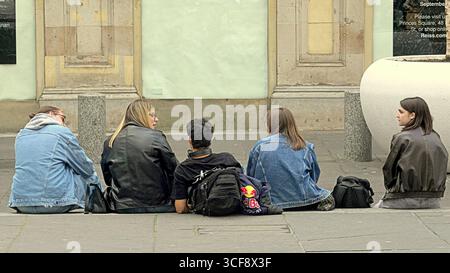 Glasgow, Écosse, Royaume-Uni. 21 août 2025. Météo britannique : les températures ont augmenté et l'été est réapparu dans le centre de la ville. Crédit Gerard Ferry/Alamy Live News Banque D'Images