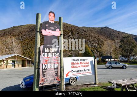 Richie McCaw collecte de fonds pour obtenir des fonds pour un état dans la ville de Kurow de l'ancien capitaine de rugby All Blacks, South Island, Nouvelle-Zélande Banque D'Images