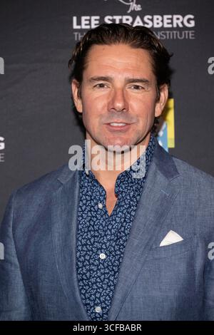Los Angeles, États-Unis. 21 août 2025. L'acteur Drew Rausch assiste à la première à Los Angeles de la pièce de Harold Pinter 'BETRAYAL' au Strasberg film Institute, Los Angeles, CA, le 21 août 2025 crédit : Eugene Powers/Alamy Live News Banque D'Images