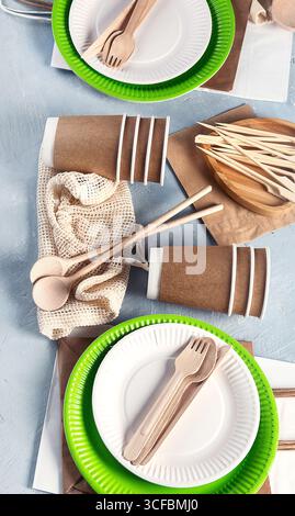 Ustensiles écologiques naturels. Mode de vie durable. Concept sans plastique. Recyclage et concept zéro déchet Banque D'Images