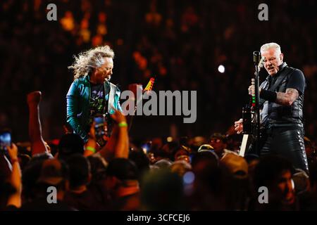 Santa Clara, États-Unis. 21 juin 2025. Kirk Hammett, à gauche, et James Hetfield de Metallica jouent au Levi's Stadium à Santa Clara, en Californie, le 20 juin 2025. (Photo de Shae Hammond/Bay Area News Group/TNS/SIPA USA) crédit : SIPA USA/Alamy Live News Banque D'Images