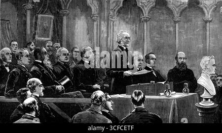 Réunion commémorative du doyen Stanley à la Maison du Chapitre, abbaye de Westminster, 1881. « La réunion, mardi semaine, dans la Maison-Chapitre de l'Abbaye de Westminster, à laquelle le Prince de Galles a été le principal orateur, pour donner une forme permanente à l'expression de l'estime et des regrets publics à la mort du défunt Doyen, fait l'objet d'une de nos illustrations. Le nouveau doyen, le très révérend Dr Bradley, présidait cette réunion et était appuyé à sa droite par son Altesse Royale le prince de Galles, le comte Granville, Mr. J. R. Lowell (le ministre américain), et le marquis de Lorne ; et à sa gauche par le Banque D'Images