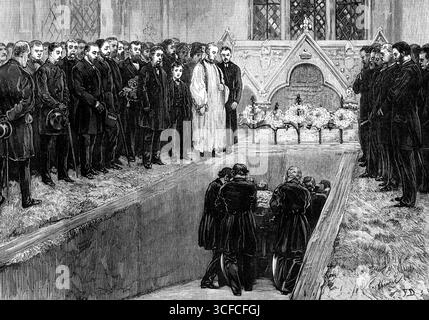 Funérailles de Lord Beaconsfield à l'église Hughenden, High Wycombe, 1881. Le corps de Lord Beaconsfield a été solennellement déposé dans la voûte, après la lecture du service funéraire... Un certain nombre de la ténanterie Hughenden, et la plupart des serviteurs du défunt ont également pris part à la procession... le gazon au-dessus de la voûte était entièrement recouvert de couronnes blanches et de croix, à la tête envoyée par le Junior Carlton Club, avec les mots, « mémoire respectueuse du Junior Carlton Club ». Une autre croix lui avait attaché la devise, maintenant dans un sens nouveau applicable à la vie de l'homme d'État qui a fauché Banque D'Images