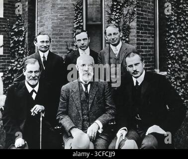 Sigmund Freud, Stanley Hall, Carl Gustav Jung, Abraham Arden Brill, Ernest Jones et Sándor Ferenczi, 1909. Banque D'Images