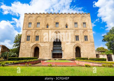 Palais Zisa ou Palazzo della Zisa à Palerme. Palerme est la capitale de l'île de Sicile, Italie. Banque D'Images