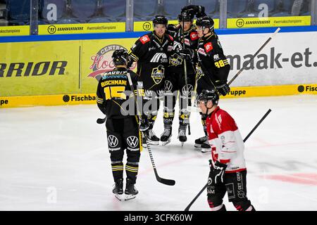 Eishockey DEL2 - Testspiel 25 26 : Krefeld Pinguine vs HC Amiens somme Am 23.08.2025 in der Yayla Arena in Krefeld Torjubel der Pinguine nach dem Ausgleich Foto : osnapix Banque D'Images