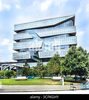 Henry R. Kravis Hall, extérieur du bâtiment, Columbia University Business School, Columbia University, Manhattanville Campus, 665 West 130th Street, West Banque D'Images