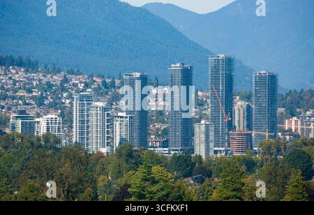 Vue panoramique aérienne sur le quartier résidentiel de Burnaby, Metro Vancouver, Colombie-Britannique, Canada. Banque D'Images