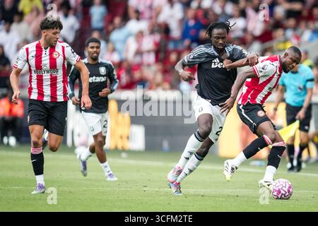 Londres, Royaume-Uni. 23 août 2025. Pendant le match de premier League Brentford vs Aston Villa au Gtech Community Stadium, Londres, Royaume-Uni, 23 août 2025 (photo de Harvey Murphy/News images) Banque D'Images