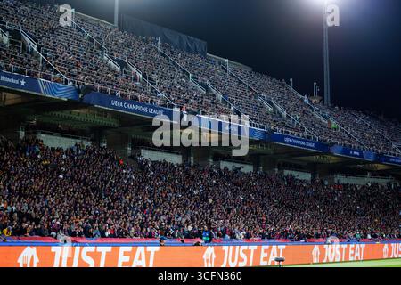 Barcelone, Espagne. 30 avril 2025. Vue des supporters lors du match de l'UEFA Champions League entre le FC Barcelone et l'Internazionale FC à l'ESTA Banque D'Images