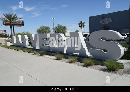 Un panneau Las Vegas devant le magasin Harley-Davidson à Las Vegas, Nevada, États-Unis Banque D'Images