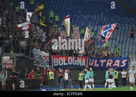 Roma, Latium. 23 août 2025. Fans de Bologne pendant la série Un match entre AS Roma contre Bologna FC au stade olimpico à Rome, Italie, le 23 août 2025. AllShotLive Credit : Sipa USA/Alamy Live News Banque D'Images