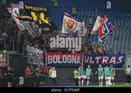 Roma, Latium. 23 août 2025. Fans de Bologne pendant la série Un match entre AS Roma contre Bologna FC au stade olimpico à Rome, Italie, le 23 août 2025. AllShotLive Credit : Sipa USA/Alamy Live News Banque D'Images