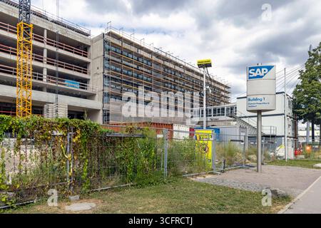 Erweiterung am SAP-Standort Walldorf. DAS Software-Unternehmen erstellt ein weiteres Bürogebäude. // 23.08.2025 : Walldorf, Baden-Württemberg, Deutschland *** expansion sur le site SAP de Walldorf la société de logiciels construit un autre bâtiment de bureaux 23 08 2025 Walldorf, Baden Württemberg, Allemagne Banque D'Images