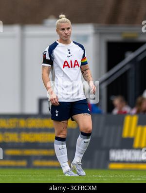 Londres, Royaume-Uni. 23 août 2025. Londres, Angleterre, 23 août 2025 Bethany Angleterre en action lors du match amical de pré-saison entre Arsenal Women et Tottenham Hotspur Women au Meadow Park à Londres, Angleterre (Unnati Naidu/SPP) crédit : SPP Sport Press photo. /Alamy Live News Banque D'Images