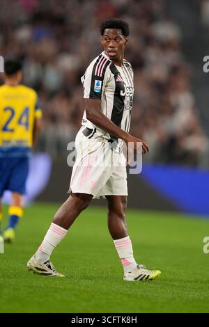 Torino, Italie. 24 août 2025. JuventusÕs Jonathan David pendant le match de Serie A entre la Juventus FC et Parme au stade Juventus de Turin, dans le nord-ouest de l'Italie - 24 août 2025. Sport - Football (photo de Fabio Ferrari/LaPresse) crédit : LaPresse/Alamy Live News Banque D'Images