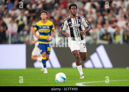 Torino, Italie. 24 août 2025. JuventusÕs Jonathan David pendant le match de Serie A entre la Juventus FC et Parme au stade Juventus de Turin, dans le nord-ouest de l'Italie - 24 août 2025. Sport - Football (photo de Fabio Ferrari/LaPresse) crédit : LaPresse/Alamy Live News Banque D'Images
