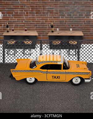 Taxi à l'extérieur d'un bar prêt pour le transport sûr après avoir bu et relaxé Banque D'Images
