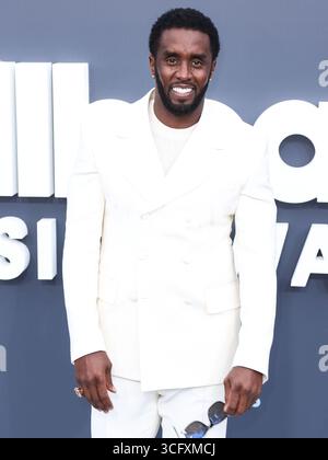 (FILE) Emilio, le mari de Gloria Estefan, menace de poursuivre l’accusateur Diddy pour des accusations de « Freak Off ». LAS VEGAS, NEVADA, États-Unis - 15 MAI : le rappeur, chanteur, acteur, producteur de disques et directeur de disques américain Diddy (Sean Love Combs, également connu sous ses noms de scène Puff Daddy ou P. Diddy) arrive aux Billboard Music Awards 2022 qui se tiennent au MGM Grand Garden Arena le 15 mai 2022 à Las Vegas, Nevada, États-Unis. (Photo de Xavier Collin/image Press Agency) Banque D'Images