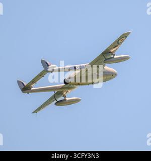 Le norvégien de Havilland Vampire, LN-DHY à Airborne 2025, Eastbourne Banque D'Images