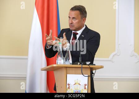 Non exclusif : le vice-premier ministre, ministre des Affaires étrangères et du commerce extérieur du Luxembourg, Xavier Bettel, participe à une conférence de presse conjointe Banque D'Images