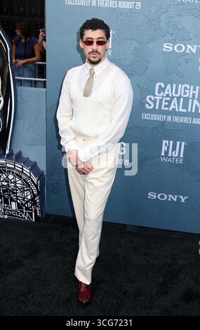 New York, États-Unis. 26 août 2025. Bad Bunny assiste à l'avant-première de 'Called Stealing' New York qui s'est tenue au Regal Union Square le 26 août 2025 à New York City, NY © Steven Bergman/AFF-USA.COM crédit : AFF/Alamy Live News Banque D'Images