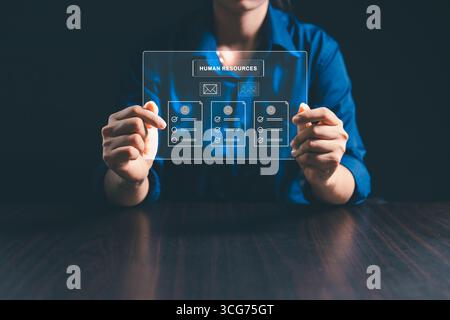 Le recrutement numérique rationalise la sélection des candidats, aidant la gestion des ressources humaines à intégrer l'évaluation des employés, la paie, le suivi des KPI, le système Banque D'Images