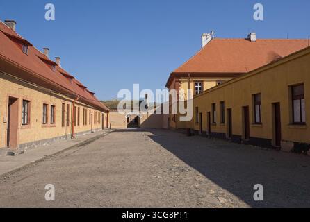 Terezin, Tchéquie - 13 août 2025 : Terezin, ou Theresienstadt, camp de concentration. Sur les plus de 140 000 Juifs qui y sont arrivés, environ 33 000 sont morts dans le Banque D'Images