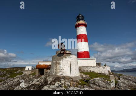 Eilean Glas Ligtlhouse, une vue depuis la mer, par une journée ensoleillée Banque D'Images