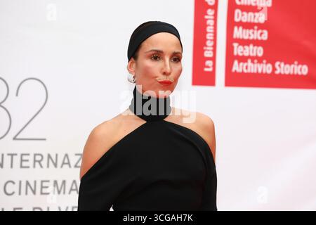 27 août 2025, Venise, Vénétie, Italie : NOOMI RAPACE pose sur le tapis rouge pour la projection de la première 'mère' au 82ème Festival du film de Venise au Lido de Venise, en Italie. (Crédit image : © Mickael Chavet/ZUMA Press Wire) USAGE ÉDITORIAL SEULEMENT ! Non destiné à UN USAGE commercial ! Banque D'Images