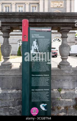Façade du Palais de l'Académie, vieille ville de Bruxelles, Belgique 26 août 2025 Banque D'Images
